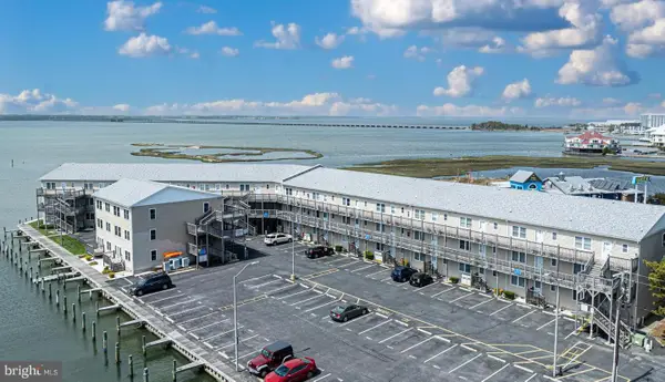 120 53rd St #j201, OCEAN CITY, MD 21842