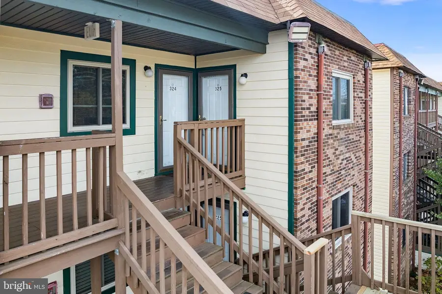 411-a 146th St #324, Ocean City, MD 21842 - #3
