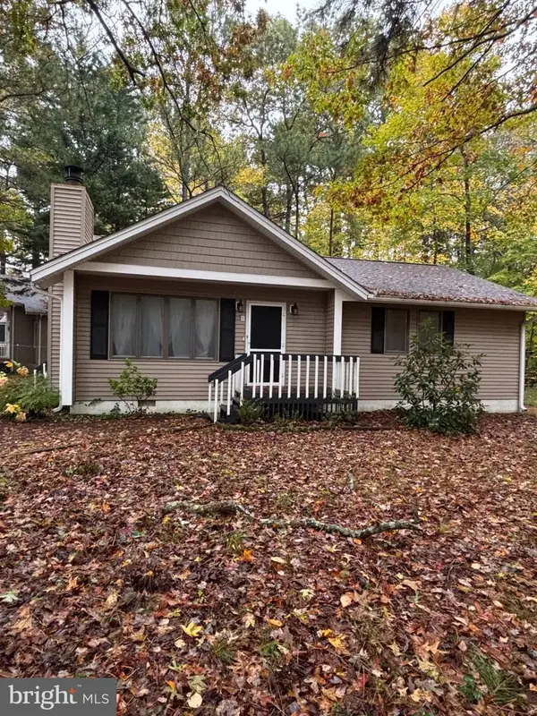 1 Seafarer Ln, OCEAN PINES, MD 21811