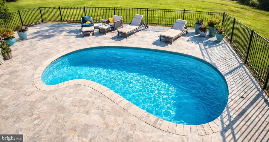 10214 Battle Colors Ln, Berlin, MD 21811 - #2