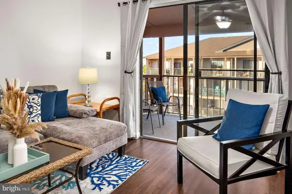 203 33rd St #40702, OCEAN CITY, MD 21842