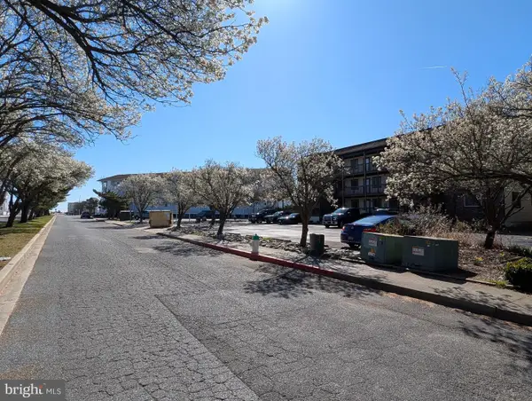 411-a 146th St #122, OCEAN CITY, MD 21842