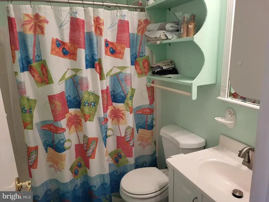 12 122nd St #3f, Ocean City, MD 21842 - #2