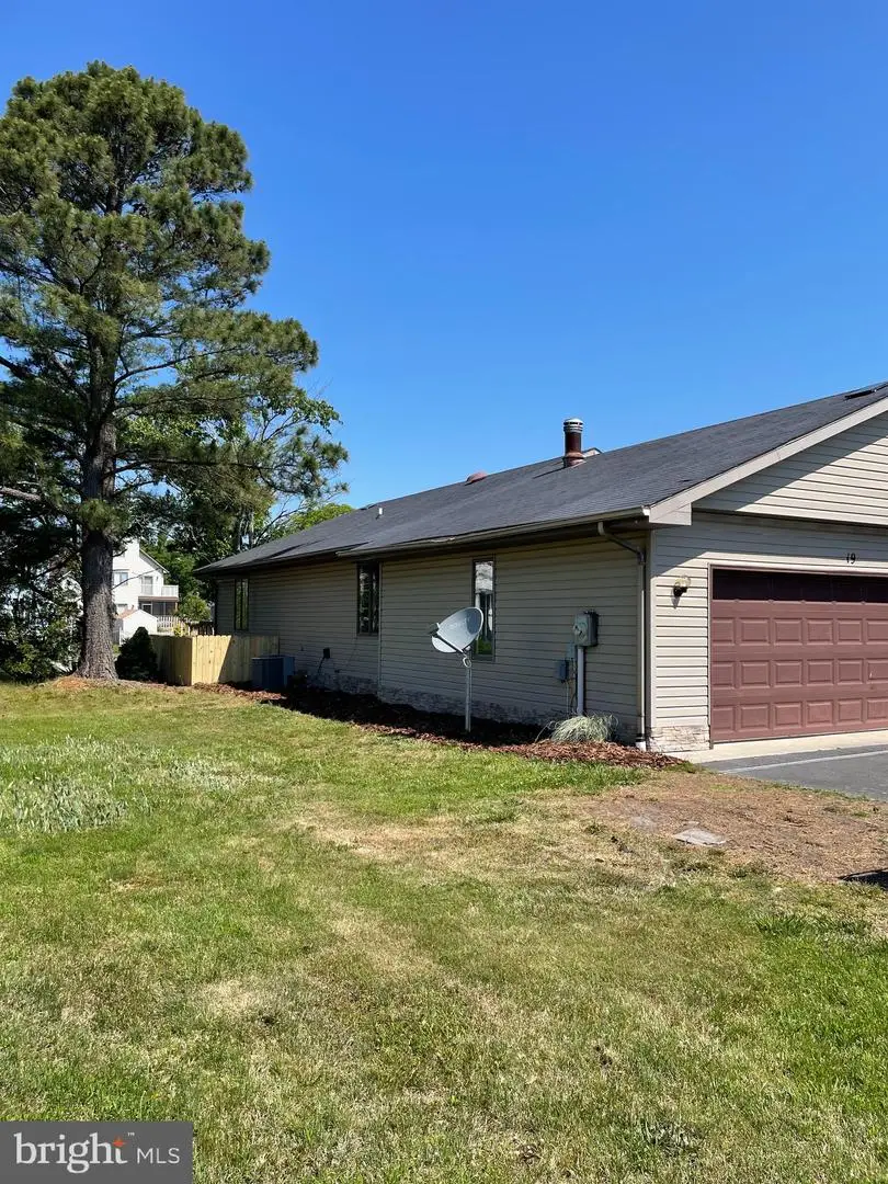 19 Pintail Dr, Ocean Pines, MD 21811 - #2