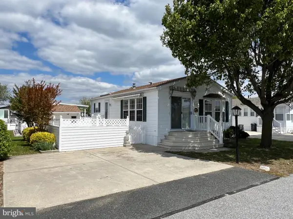 8830 Bay Ridge Dr Dr, BERLIN, MD 21811