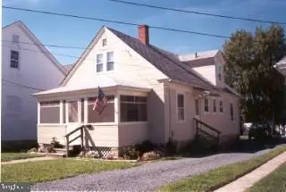 210 7th St, POCOMOKE CITY, MD 21851