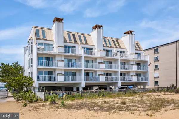 8 75th St #304, OCEAN CITY, MD 21842