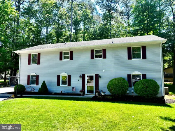 4 Burr Hill Dr, OCEAN PINES, MD 21811