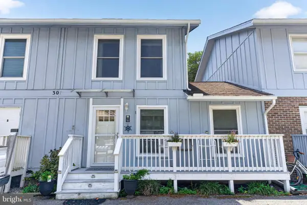 301 142nd St #3, OCEAN CITY, MD 21842