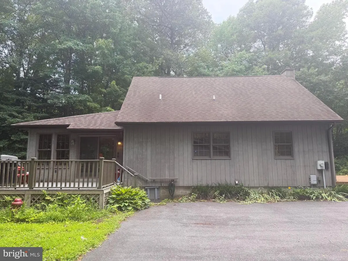 10376 Georgetown Rd, Berlin, MD 21811 - #1