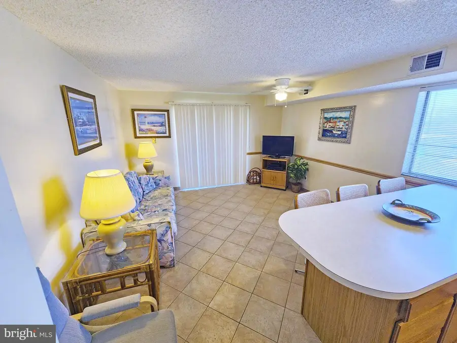 203 33rd St #301, Ocean City, MD 21842 - #3
