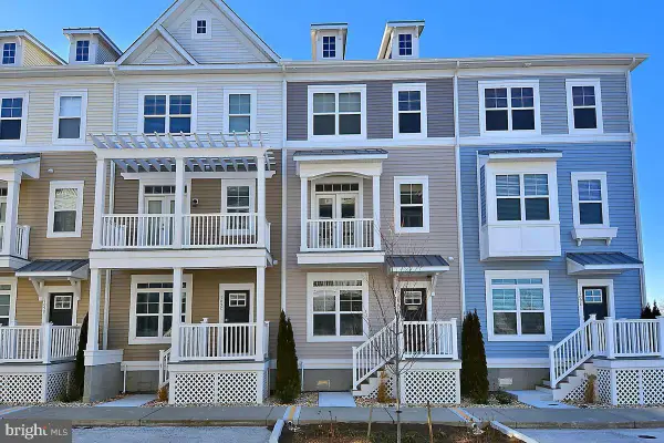 109 70th St #d, OCEAN CITY, MD 21842