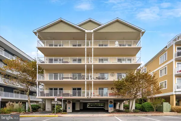 14 45th St #101, OCEAN CITY, MD 21842