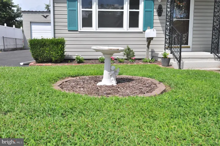 16 Somerset Ave, Pocomoke City, MD 21851 - #3