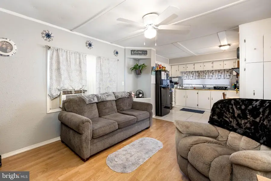11003 Grays Corner Rd #117, Berlin, MD 21811 - #2