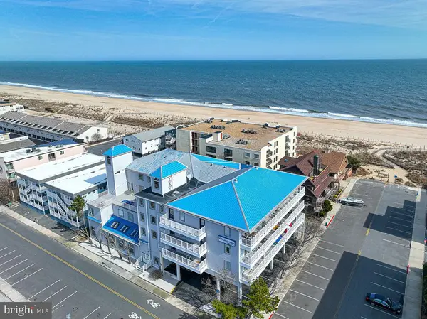 6 127th St #201, OCEAN CITY, MD 21842