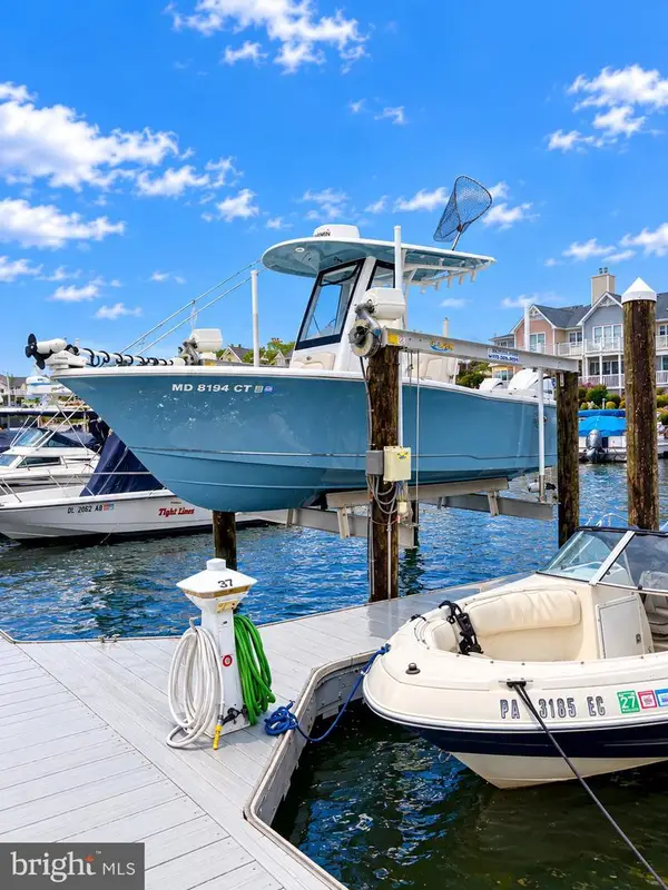 39-b Pines Point B #bsb39, OCEAN PINES, MD 21811