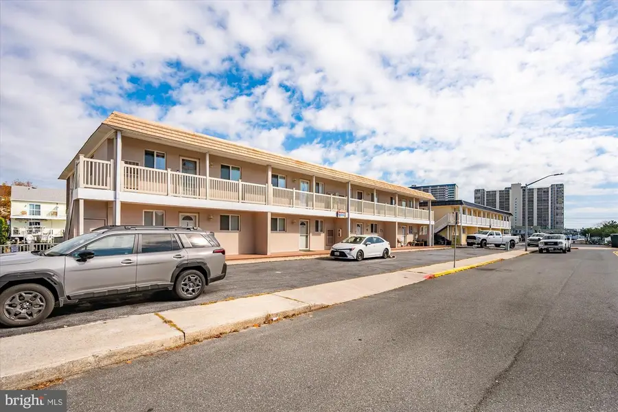 128 Captains Quarters Rd #103, Ocean City, MD 21842 - #2