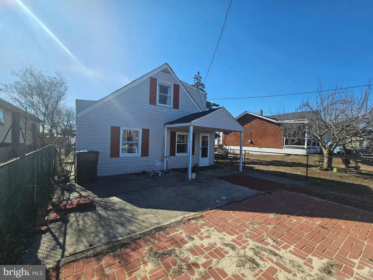 530 N Harrisburg Ave, Atlantic City, NJ 08401 - Image #1