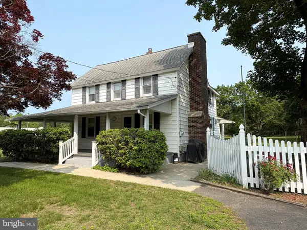301 Broad St, MILMAY, NJ 08340