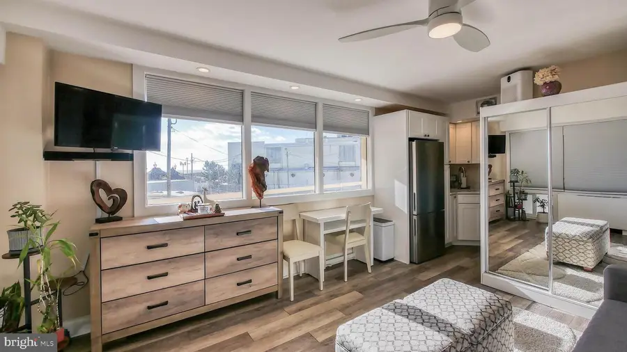 108 S Montpelier Ave #214, Atlantic City, NJ 08401 - Image #2