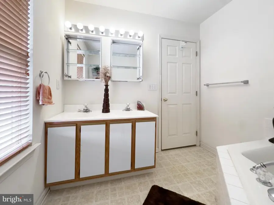 1553 John Adams Ct #653, Mays Landing, NJ 08330 - Image #3