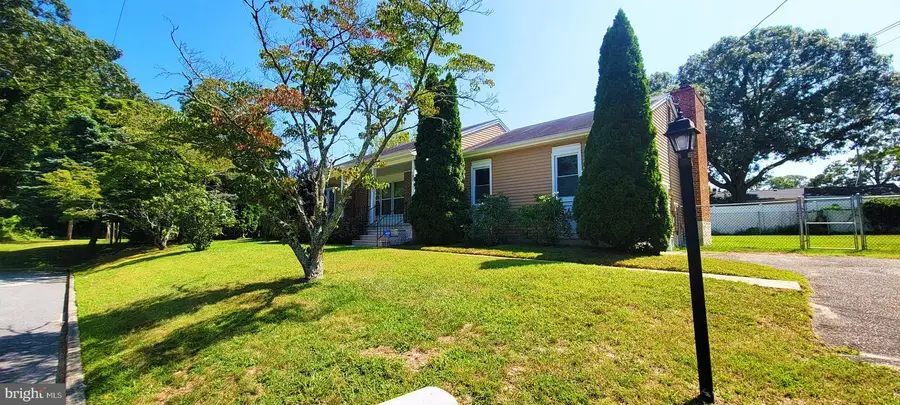 102 E Glencove Ave, Northfield, NJ 08225 - Image #2