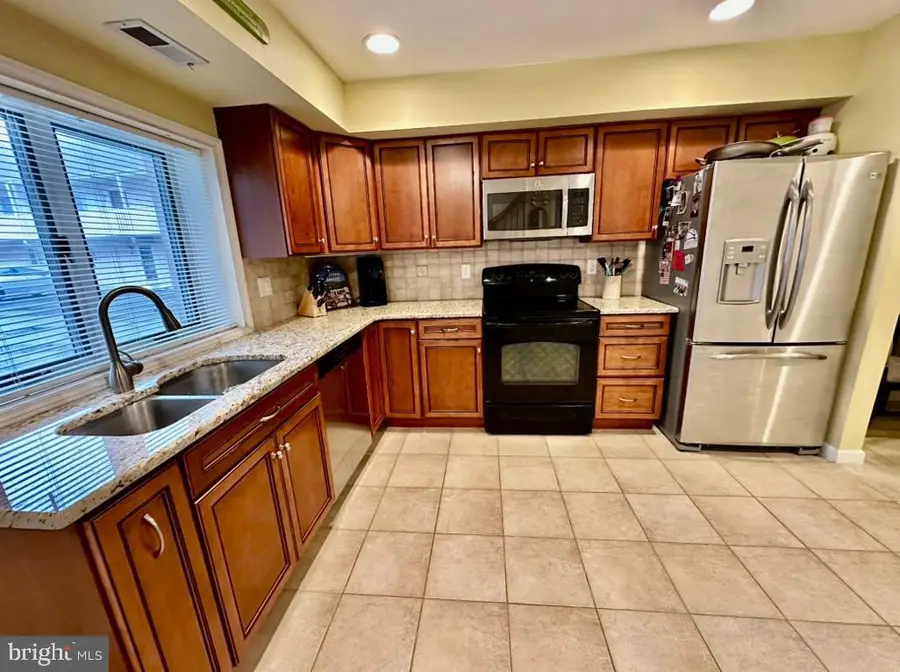 323 44th Street ##105, Brigantine, NJ 08203 - Image #3