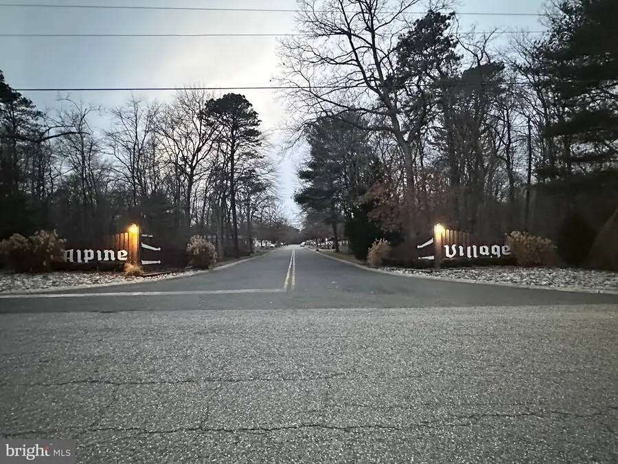 121 Chalet Ln, Vineland, NJ 08360 - #3