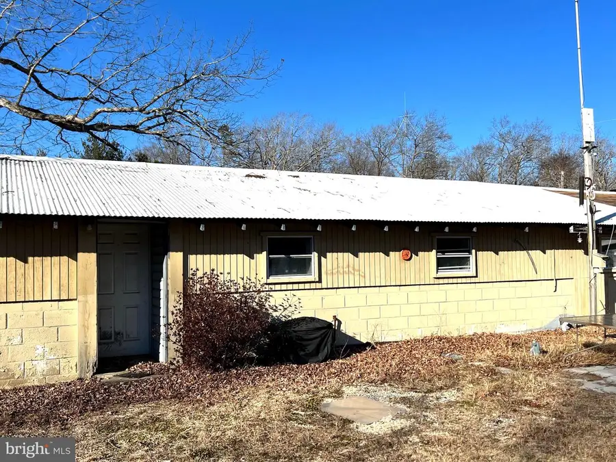 156 Broad St, Milmay, NJ 08340 - Image #2