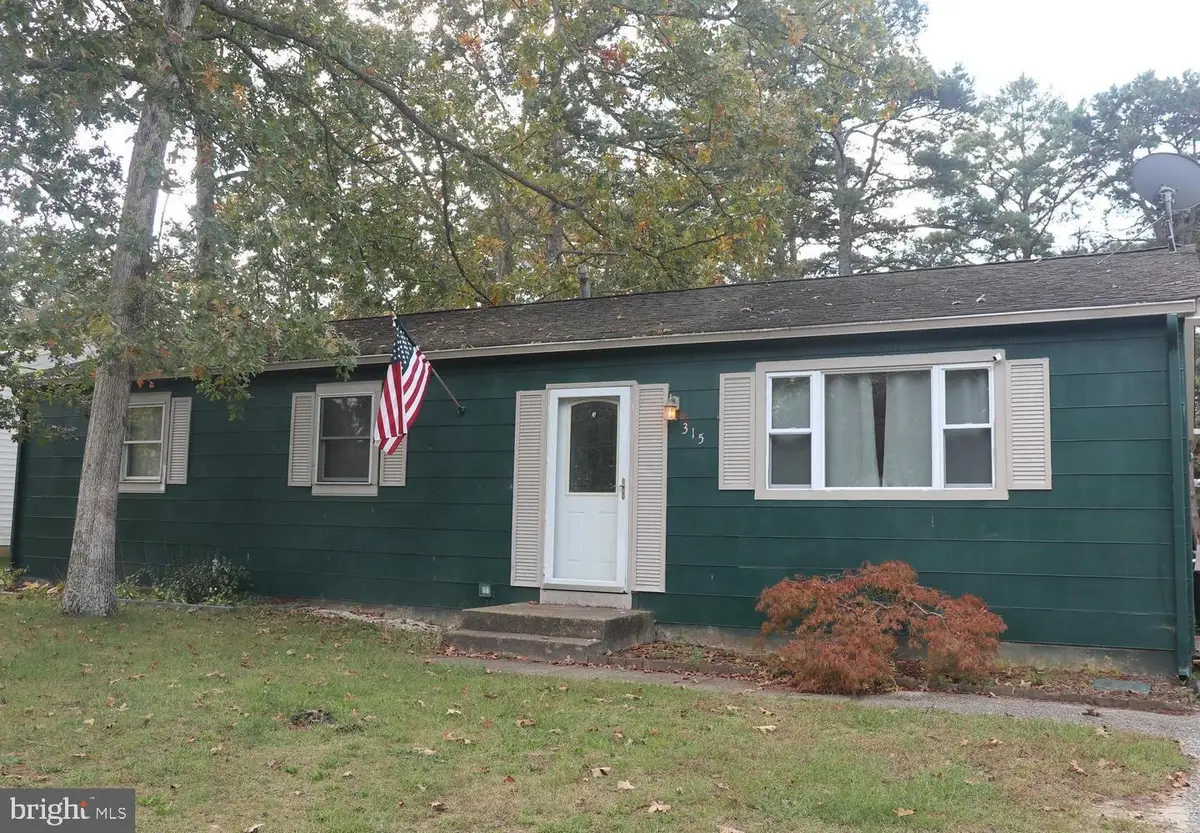 315 E Collings Dr, Williamstown, NJ 08094 - Image #1