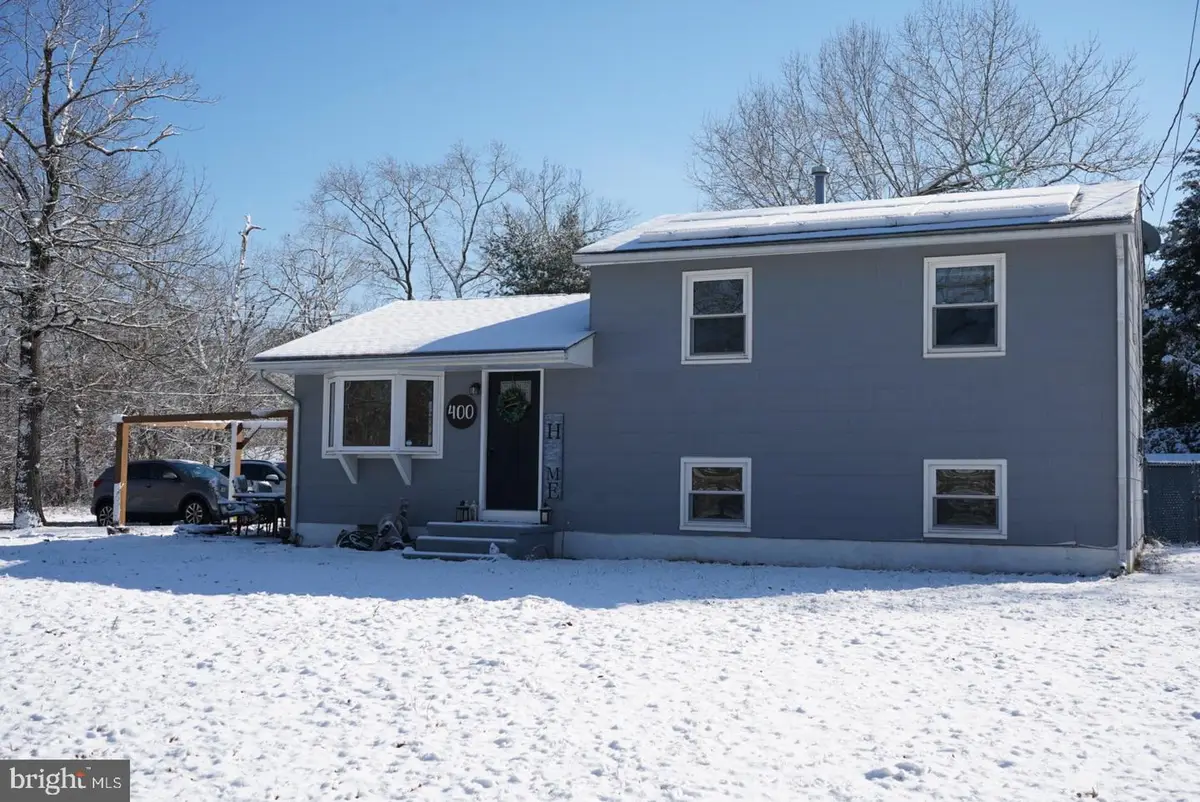 400 Woodlawn Ave, Williamstown, NJ 08094 - #1