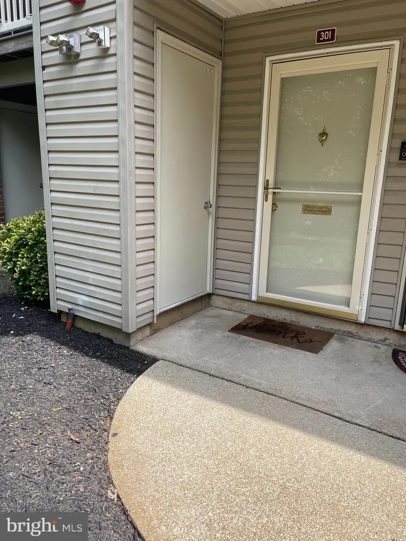 301 Meadowbrook Dr, Mays Landing, NJ 08330 - #1