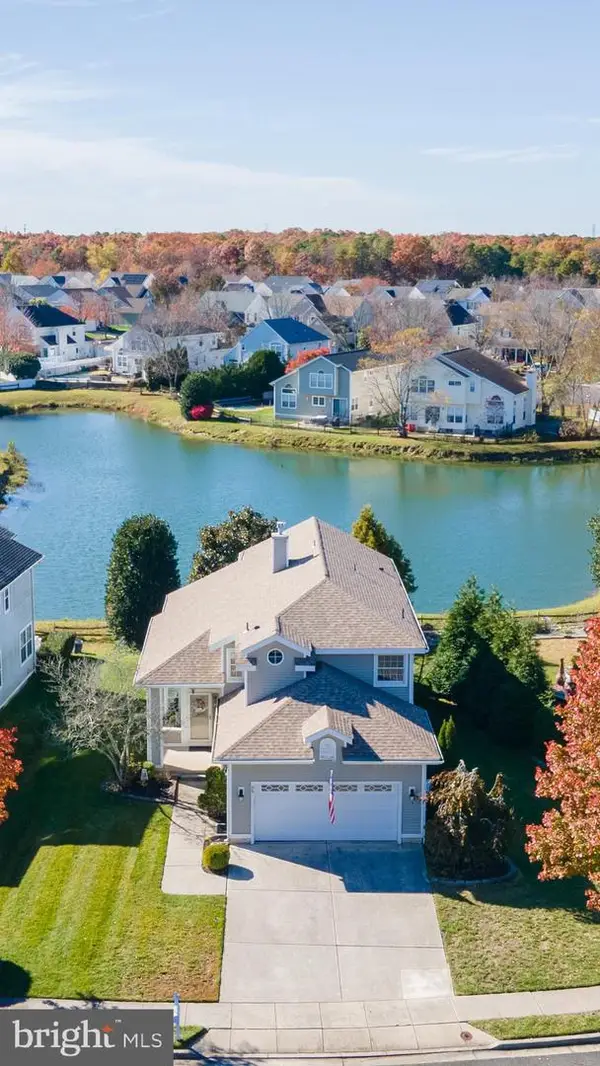 25 La Costa Dr, EGG HARBOR TOWNSHIP, NJ 08234