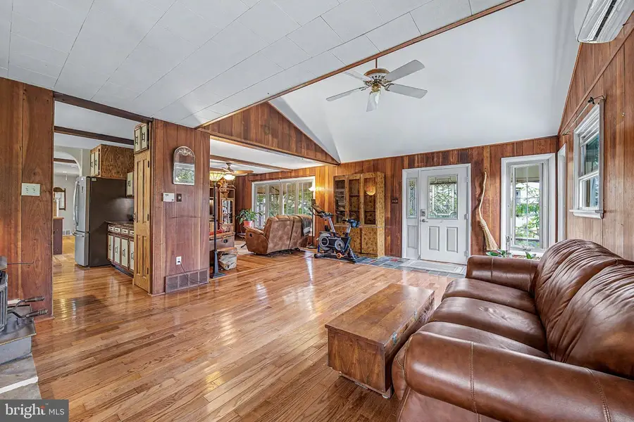 19 W Illinois Ave, Absecon, NJ 08201 - #3