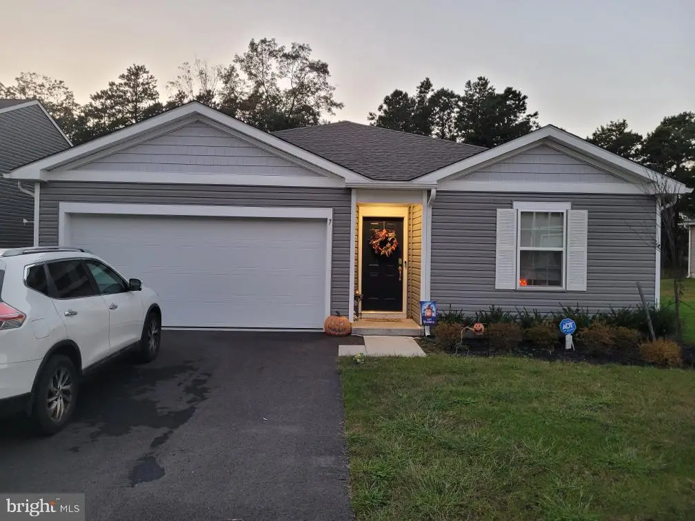 7 Pin Oak Dr, Mays Landing, NJ 08330 - #1