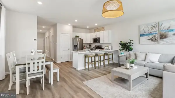 261 Hermosa Dr, EGG HARBOR TOWNSHIP, NJ 08234