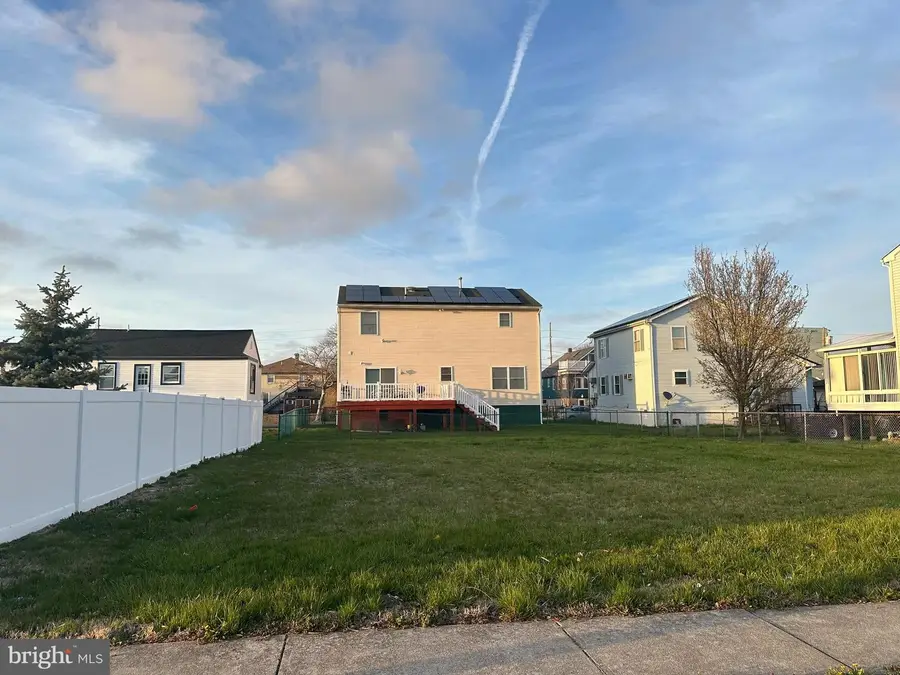 1421 W Riverside Dr, Atlantic City, NJ 08401 - #2