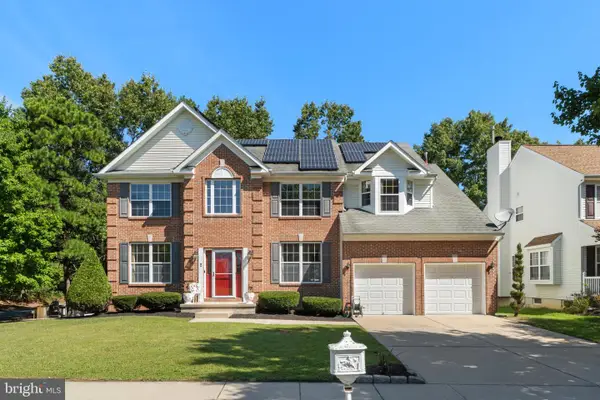 2 Imperial Dr, EGG HARBOR TOWNSHIP, NJ 08234