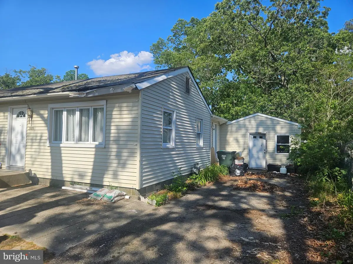 308 Sherwood Dr, Williamstown, NJ 08094 - #1