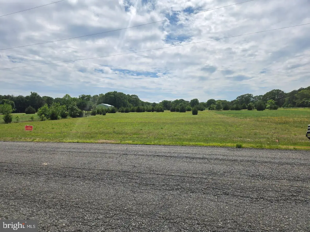 814 N Chew Rd, Hammonton, NJ 08037 - #1