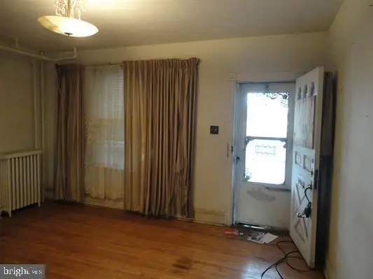 608 N Ohio Ave, Atlantic City, NJ 08401 - #3