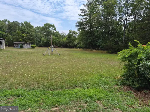7601 Strand Ave, MAYS LANDING, NJ 08330