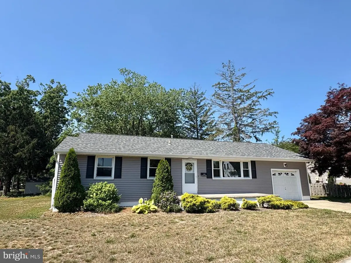 101 Steven Dr, Linwood, NJ 08221 - #1