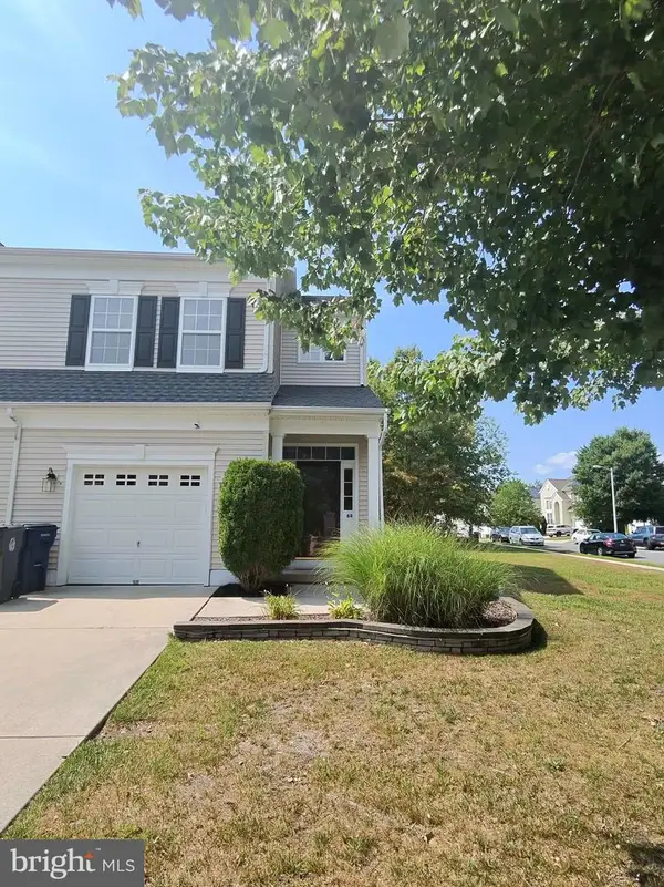 64 Meadow Cir, MAYS LANDING, NJ 08330