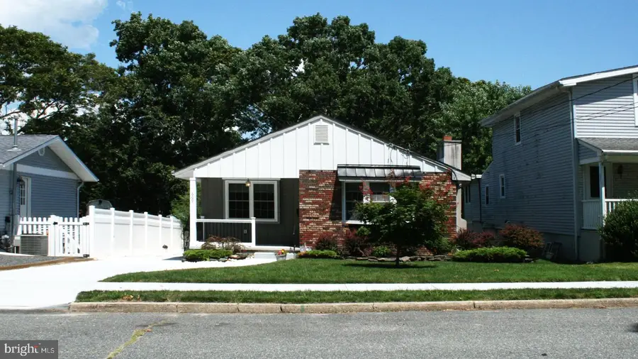 609 Pennsylvania Ave, Somers Point, NJ 08244 - #2