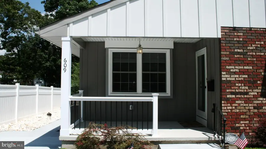 609 Pennsylvania Ave, Somers Point, NJ 08244 - #3