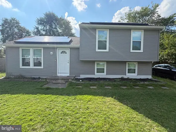 5913 Maple Dr, MAYS LANDING, NJ 08330