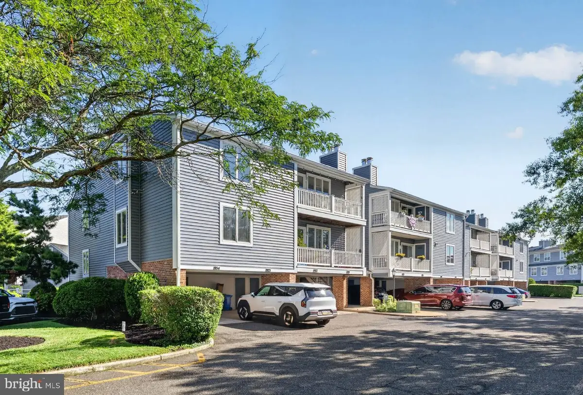 802 Harbour Cv Cv, Somers Point, NJ 08244 - #1