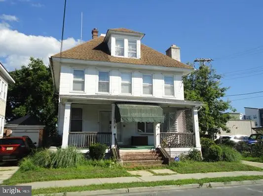 8 N 2nd St, PLEASANTVILLE, NJ 08232